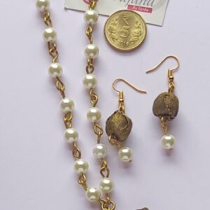 Pearl and Brass Wire Set